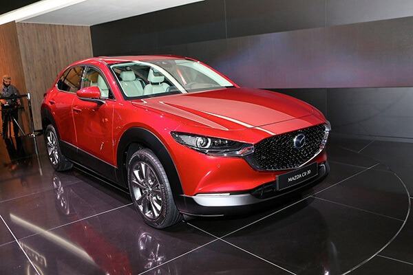 thiet-ket-ngoai-that-mazda-cx-30-2020-muaxegiatot-vn